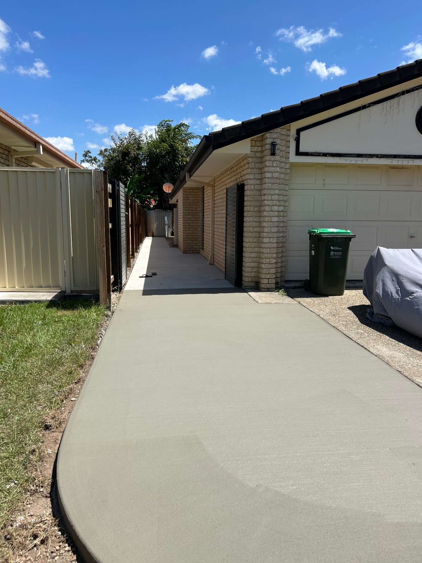 Long Side-Access Path